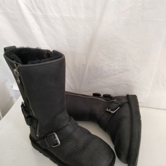 UGG Kids Kaila Boot size 13 Black Leather Shearling Lined - Picture 3 of 16